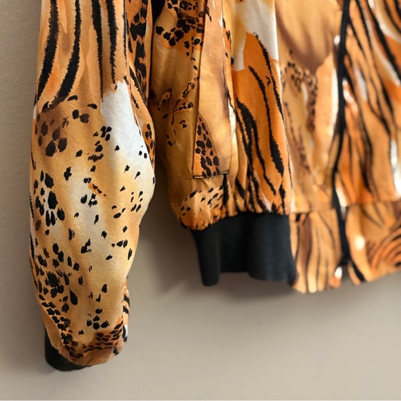 Vintage 80s CARBIE Animal Print Bomber Jacket – Size Medium Like New - Picture 5 of 9